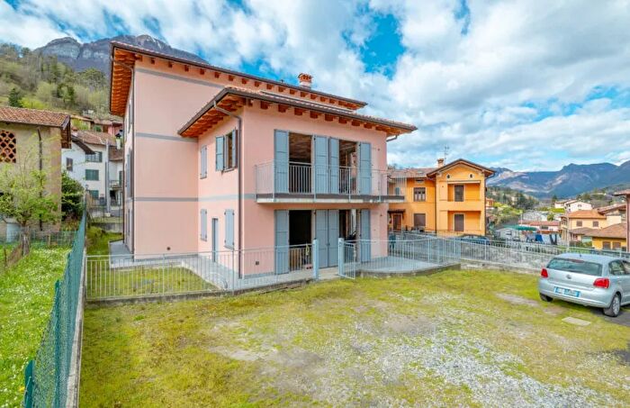 Casa in vendita in Menaggio