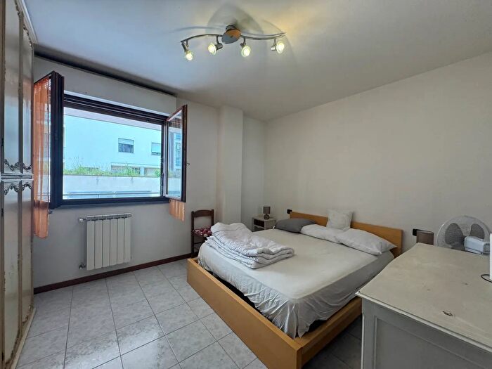 Appartamento trilocale in vendita in Via del Perugino, Firenze