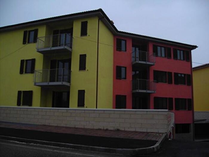 Appartamento con 5 locali in vendita in Monte Roberto, Monte Roberto