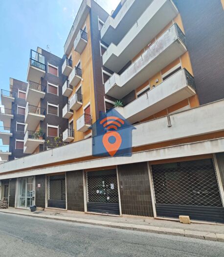 Appartamento con 8 locali in vendita in Via Agesilao Milano Castelvetrano, Castelvetrano