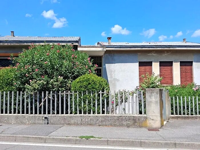 Casa con 6 locali in vendita in Via G Marconi, Vaprio D'Adda