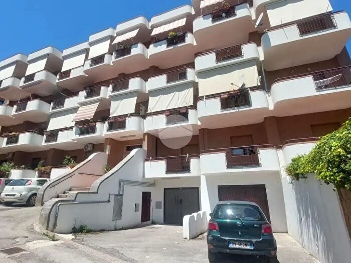 Appartamento trilocale in vendita in Via Gigante, Pellezzano