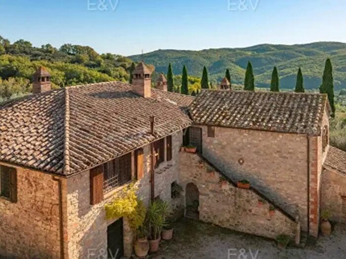 Casa con 6 locali in vendita in Strada di Canneto, Perugia