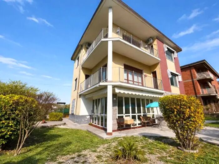 Casa con 6 locali in vendita in Via Redipuglia, Casale Monferrato