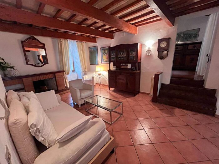 Appartamento quadrilocale in affitto in Via San Giacomo, Centro Storico, Perugia