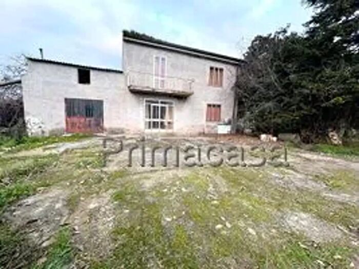 Casa con 8 locali in vendita in Via Boccare, Casaleone