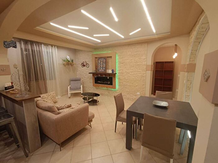 Appartamento trilocale in affitto in Via Fiume Mesima, Siano Cava, Catanzaro