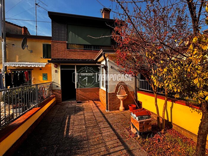 Appartamento trilocale in vendita in Via Giuseppe Garibaldi, Lagosanto