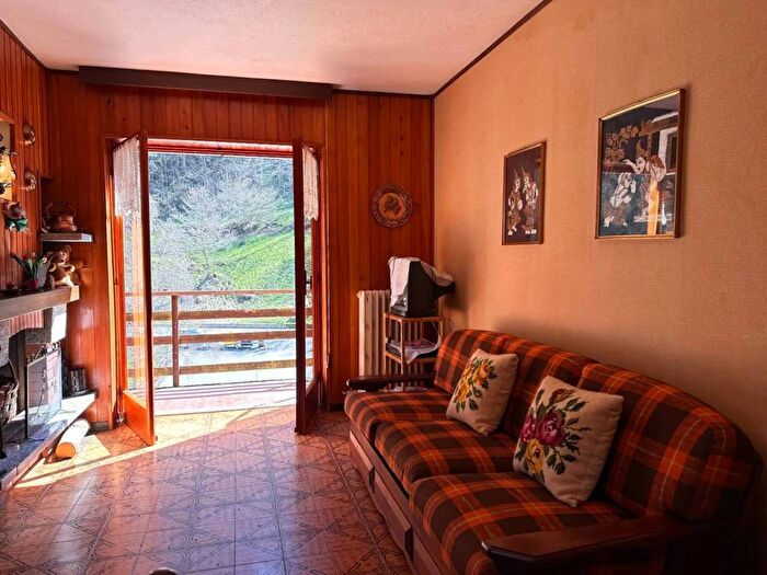 Appartamento trilocale in vendita in Strada Provinciale di Alagna Campertogno, Campertogno