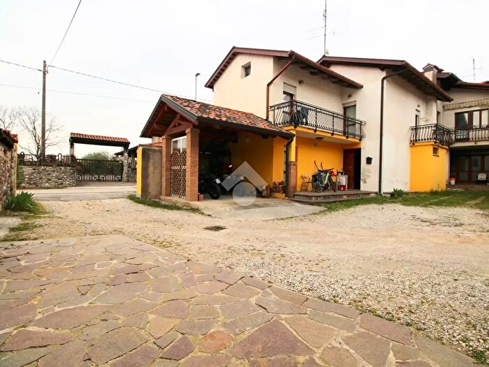 Casa trilocale in vendita in Via Ugo Foscolo, Cividale Del Friuli