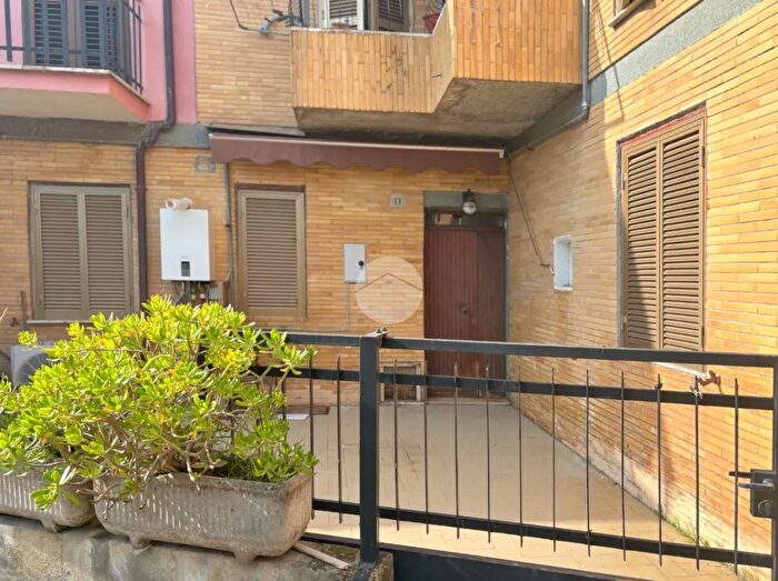 Appartamento trilocale in vendita in Via Antonio Pistola, Civita Castellana