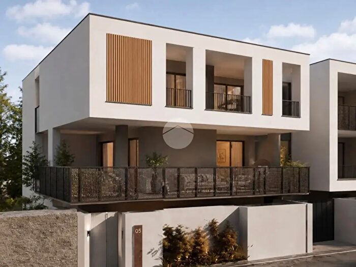 Appartamento quadrilocale in vendita in Via della Stella Alpina, Lusciano