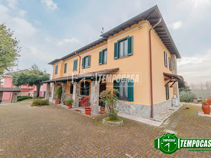 Casa quadrilocale in vendita in Via Gramsci Antonio, Besate