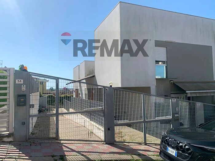 Casa con 6 locali in vendita in Via Alberto Moravia, Cagliari