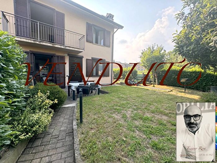 Casa quadrilocale in vendita in Via Lavandaia Missaglia, Missaglia