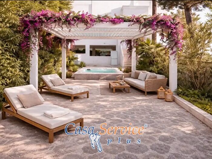 Appartamento trilocale in vendita in Via Perseo, Gallipoli