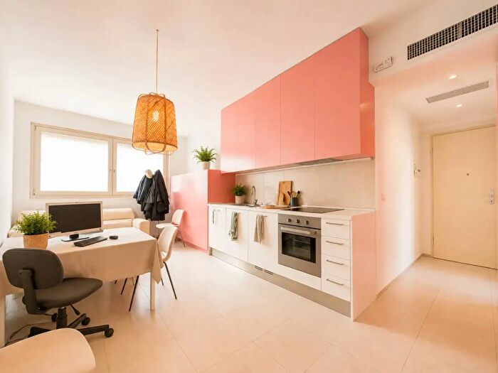 Appartamento bilocale in vendita in Via delle Ghiacciaie, Firenze