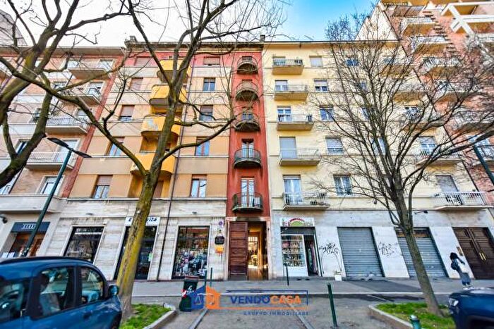 Appartamento quadrilocale in vendita in Piazza Tancredi Galimberti, Torino