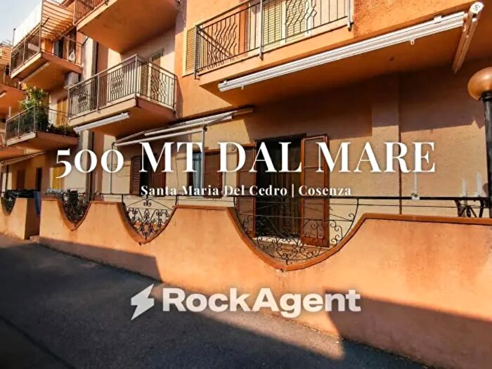 Appartamento trilocale in vendita in Via degli Ulivi, Santa Maria Del Cedro