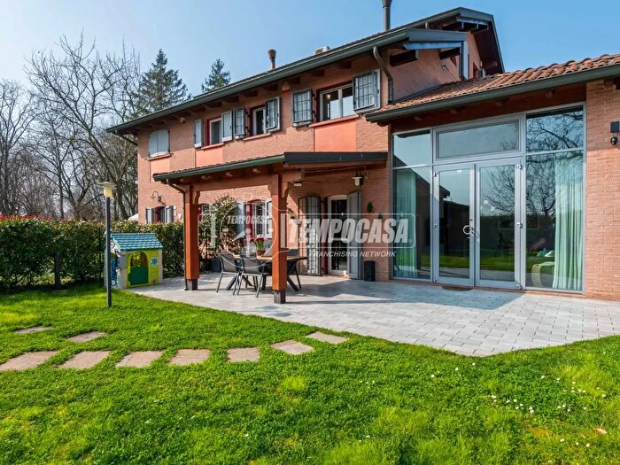 Casa con 5 locali in vendita in Via Giuseppe Tirelli Fogliano, Reggio Emilia