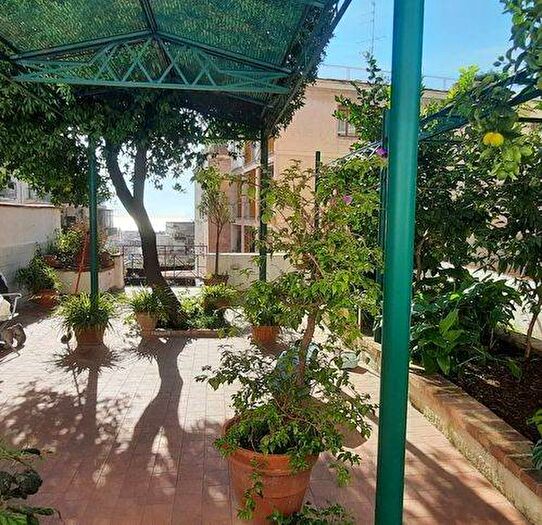 Appartamento trilocale in affitto in Corso Vittorio Emanuele, Piazza Amedeo Parco Margherita, Napoli