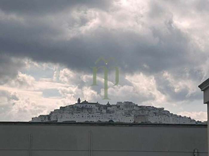 Appartamento quadrilocale in vendita in Via Stazione, Ostuni