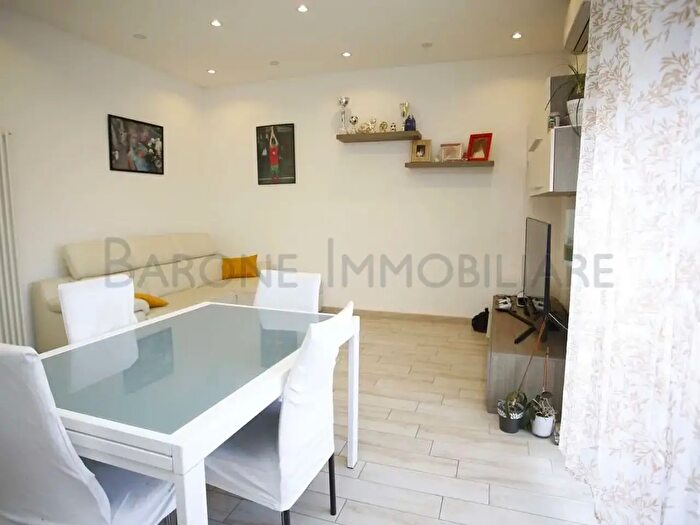 Appartamento trilocale in vendita in Via Toniolo, Carrara