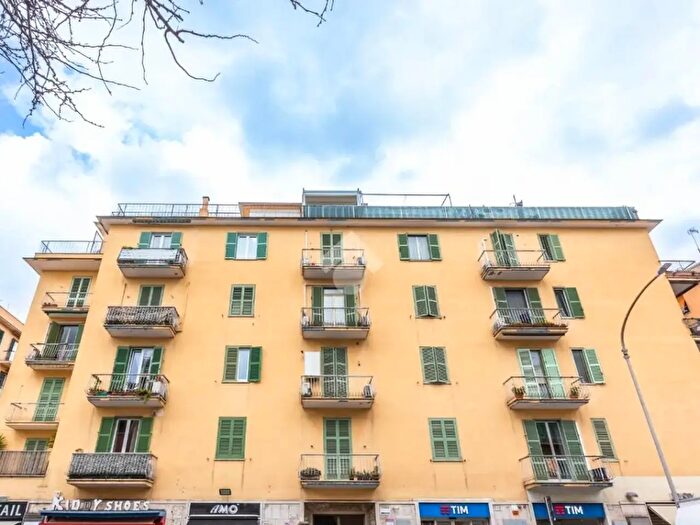 Appartamento trilocale in vendita in Via di Boccea, Roma