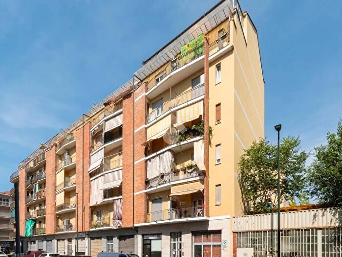 Appartamento bilocale in vendita in Via Parmentola, Torino