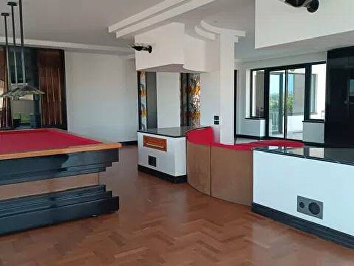 Appartamento con 5 locali in affitto in Via Napoli, Villaricca