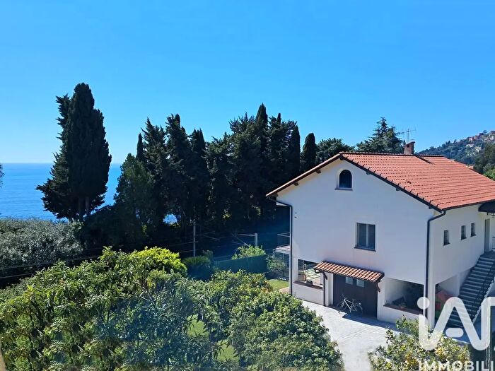 Casa quadrilocale in vendita in Via delle Rose, Ventimiglia