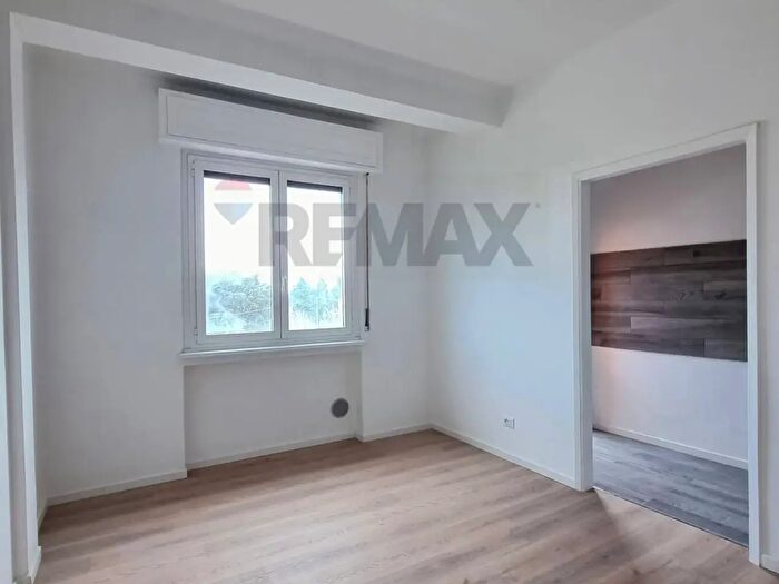 Appartamento bilocale in affitto in Via degli Umiliati, Milano