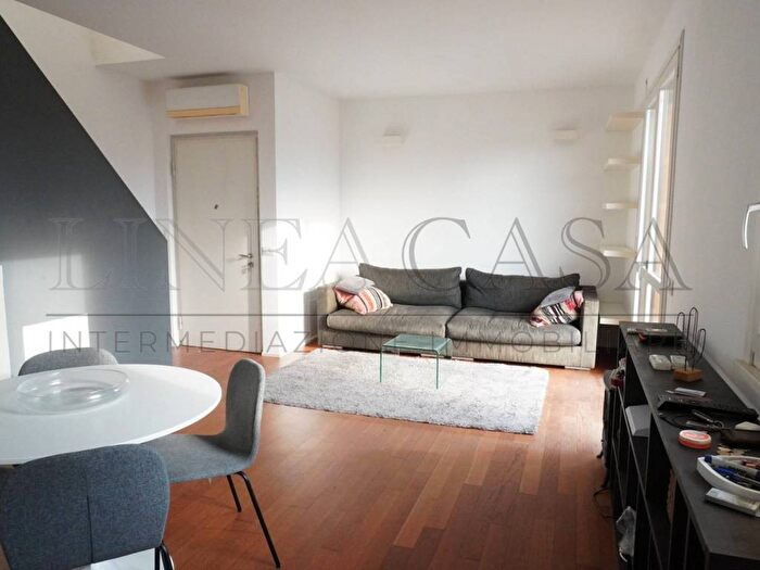 Appartamento bilocale in affitto in Via Michelangelo Buonarroti, Centro, Ponte San Pietro