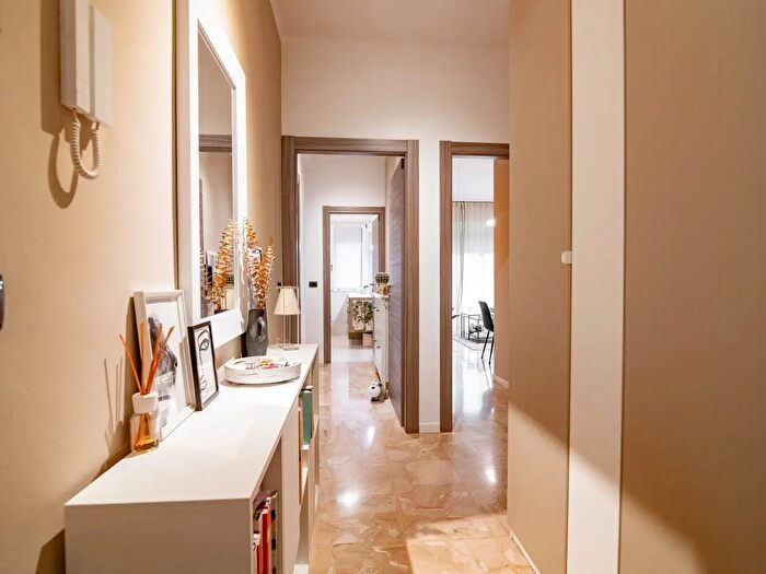 Appartamento trilocale in vendita in Via Alberti, Binasco