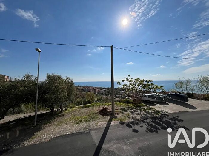 Appartamento trilocale in vendita in Localitãnbsp Suvarello, Longobardi