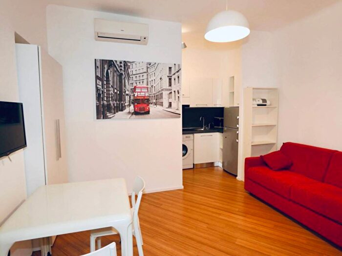 Appartamento monolocale in affitto in Via Pietro Custodi, Corso San Gottardo, Milano