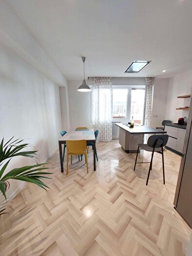 Appartamento quadrilocale in vendita in Piazza Luigi Ferrari, Rimini