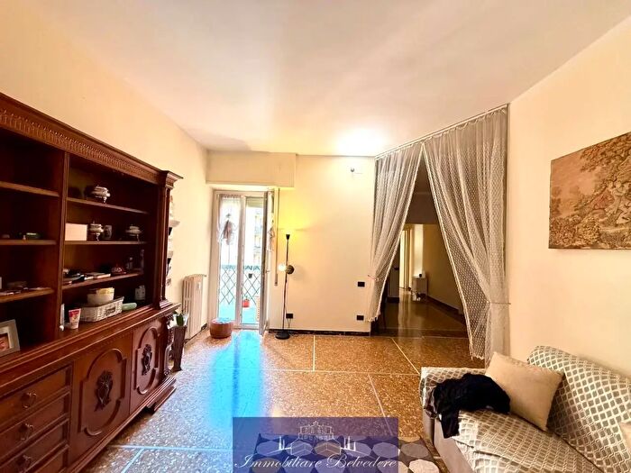 Appartamento trilocale in vendita in Via Anton Francesco Doni, Firenze