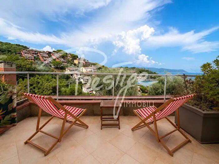 Appartamento bilocale in vendita in Via Giuseppe Garibaldi, Portovenere