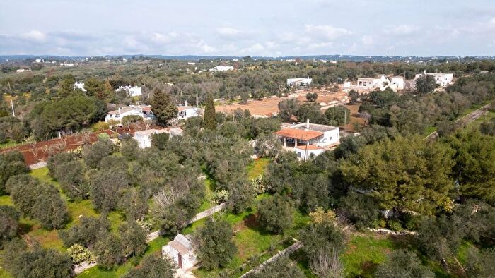 Casa con 5 locali in vendita in Ostuni
