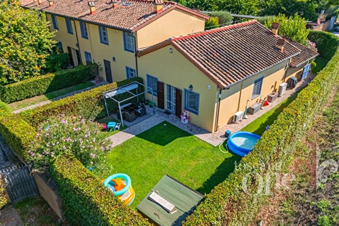 Casa trilocale in vendita in Via Provinciale Calcesana Colignola, San Giuliano Terme