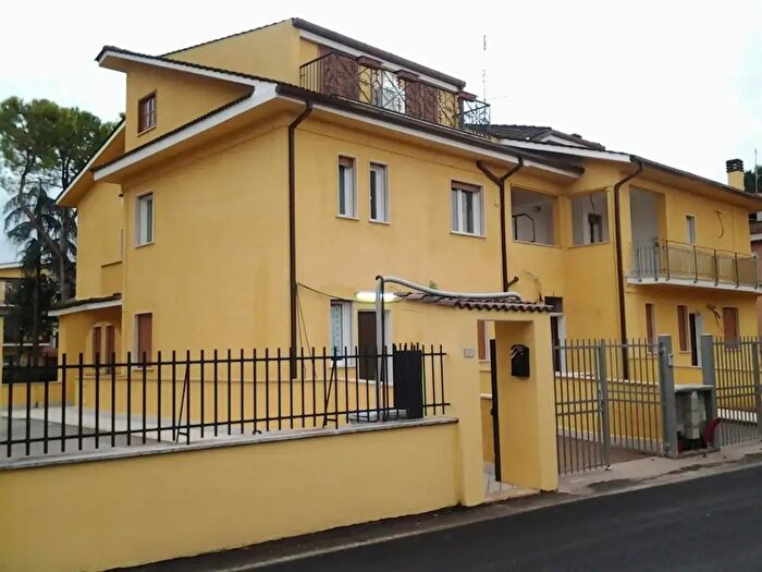 Appartamento bilocale in vendita in Via Giuseppe Garibaldi, Guidonia Montecelio