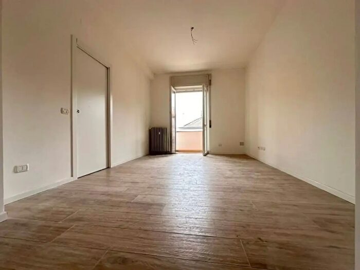 Appartamento trilocale in vendita in Piazza Milite Ignoto, Melzo