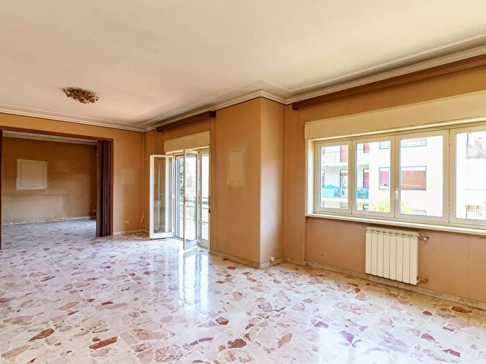 Appartamento con 7 locali in vendita in Via Luigi Sturzo, Sant'Agata Li Battiati