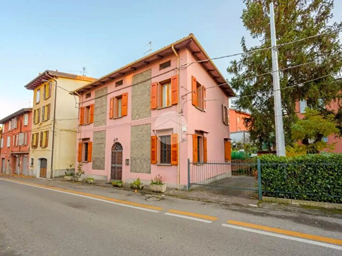 Casa con 5 locali in vendita in Via Gesso, Zola Predosa