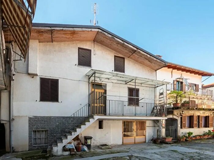 Casa quadrilocale in vendita in Via Mazzini, Caselle Torinese