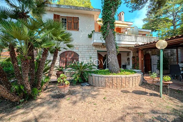 Casa bilocale in vendita in Bordighera