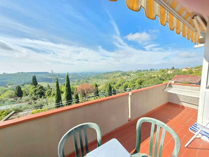 Appartamento con 6 locali in vendita in Via Taddeini, Montespertoli