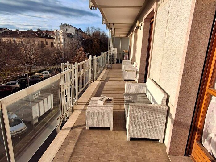 Appartamento con 6 locali in affitto in Centro Storico, Biella