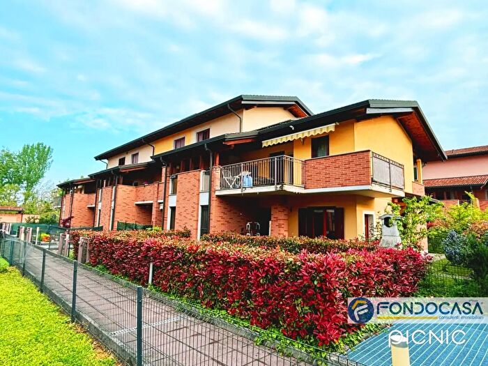 Appartamento trilocale in vendita in Via Adige, Palazzolo SullOglio